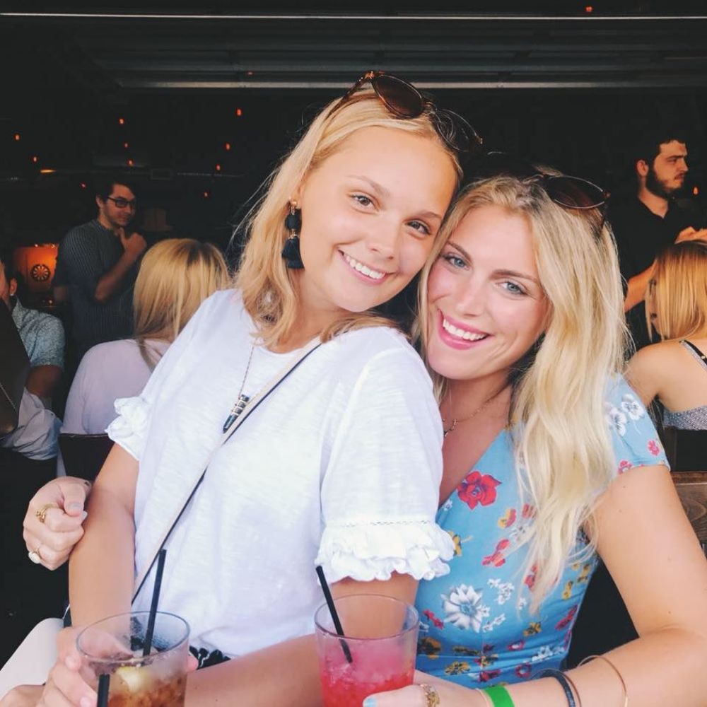 Meet your Posher, Olivia